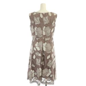 GRACE CONTINENTAL 刺繍レースフレアワンピース ミモレ丈 ロング ノースリーブ ボートネック 36 ブラウンパープル グレージュ オフホワイト