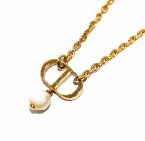 Christian Dior CDロゴ ネックレス ペンダント フェイクパール ゴールド アクセサリー ジュエリー