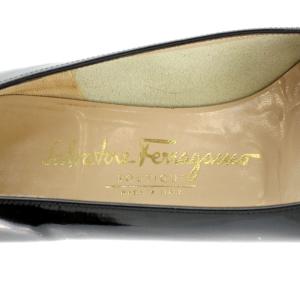 Salvatore Ferragamo パンプス ヴァラ パテントレザー チャンキーヒール 6.5 24cm 黒 ブラック