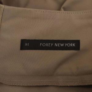 FOXEY NEW YORK タックスカート 膝丈 フレア 38 ベージュ