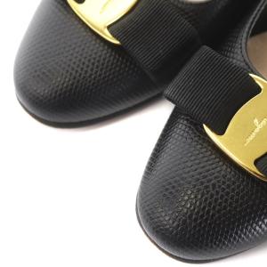 Salvatore Ferragamo ヴァラリボン パンプス リザード 型押し レザー チャンキーヒール ロゴ 6.5 24.0cm 黒 ブラック