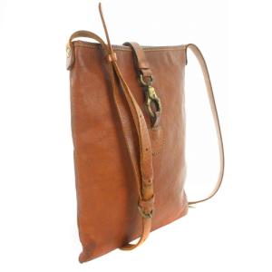 IL BISONTE ロゴ レザー ショルダーバッグ ロゴ 茶色 ブラウン