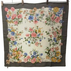 スカーフ 花柄 シルク100% イタリア製 白 灰 ホワイト グレー 系 0408 023