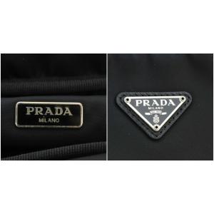 PRADA コスメポーチ メイク 化粧 ラウンドジップ 三角ロゴプレート ナイロン 黒 ブラック