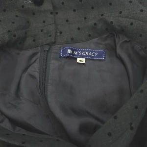 M'S GRACY ワンピース ロング丈 ミモレ丈 長袖 Vネック バックファスナー くるみボタン ベルト付き ドット柄 40 M チャコグレー