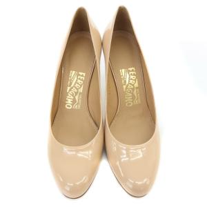Salvatore Ferragamo パンプス ハイヒール エナメル ラウンドトゥ 5.5 23cm ピンクベージュ