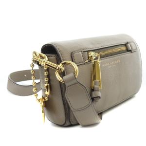 MARC JACOBS スクエア クロスボディ ショルダーバッグ レザー ロゴ グレージュ M0008896
