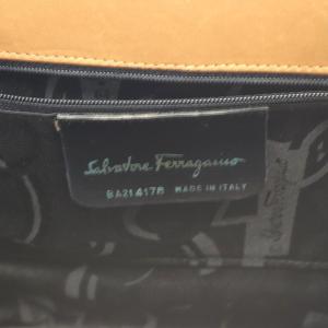 Salvatore Ferragamo BA214178ヴァラリボンハンドバッグ レザー ブラウン