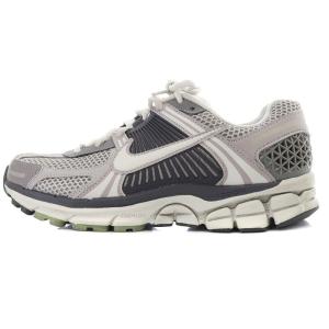 Women's Zoom Vomero 5 Cobblestone and Flat Pewter