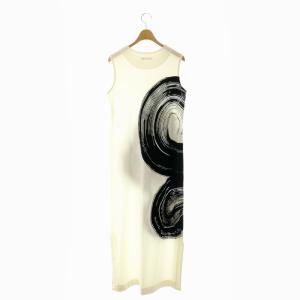ISSEY MIYAKE 22AW WINDING JERSEY ノースリーブ ワンピース 2 ホワイト ブラック