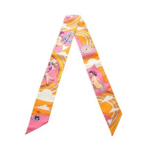 HERMES ツイリー Carres Volants 空飛ぶカレ スカーフ オレンジ系