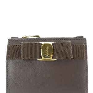 Salvatore Ferragamo ヴァラ リボン 二つ折り財布 ロゴ レザー 茶色 ブラウン JP-22-E009