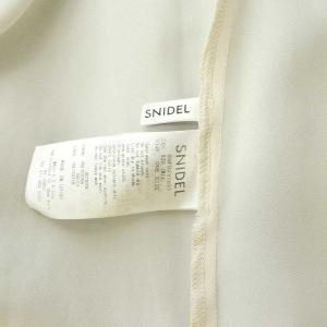 SNIDEL 23SS Sustainable プリーツオーガンジースルーブラウス 長袖 プルオーバー パフスリーブ ONE ミックス グレー