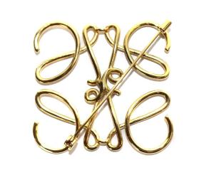 LOEWE ブローチ アナグラム ゴールド色