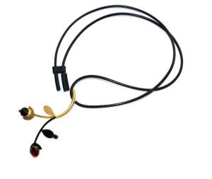 MARNI ネックレス ペンダント フラワーモチーフ レザー ゴールド色 黒 ブラック