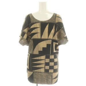 イッセイミヤケ 総柄 ショートスリーブプリーツトップス カットソー 半袖 3 ベージュ 黒 ブラック