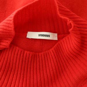STUDIOUS 24AW Merino Wool Turtle Neck Knit ニット セーター 長袖 オーバーサイズ スリット ウール