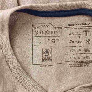 Patagonia Label Pocket Re-T-shirtsTシャツ カットソー 半袖 クルーネック ロゴ L ピンク