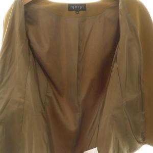 INDIVI ストレッチ ノーカラージャケット 36 マスタード /DF OS