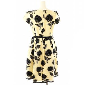M'S GRACY フラワープリントワンピース 半袖 ひざ丈 花柄 総柄 38 アイボリー 黒 ブラック