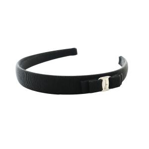 ヴァラ カチューシャ 髪留め ヘアアクセサリー 黒 ブラック /AQ OS OH