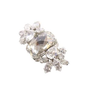 FOXEY ラインストーンブローチ シルバー色