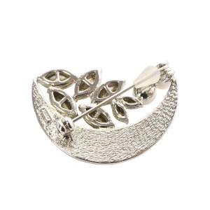 FOXEY ムーンモチーフ ラインストーン ブローチ シルバー色