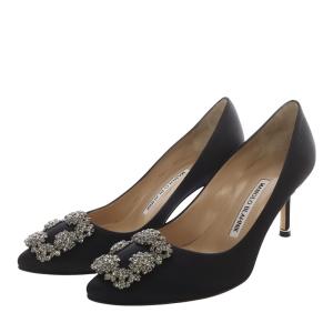 MANOLO BLAHNIK ブラックエナメルハイヒール Manolo Blahnik Black Leather Ankle Strap Heels (IT 36.5