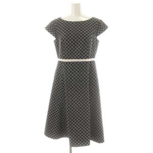 美品♡TOCCA 洗える AFTER RAIN ワンピース 4 グレー×黒リボン 美品♡TOCCA 洗える AFTER RAIN ワンピース 4 グレー×黒リボン