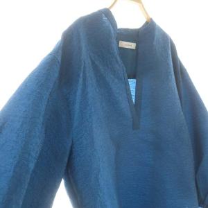 ADORE 24SS ラスタージャガードブラウス チュニック ノーカラースキッパー 38 青 /MI OS