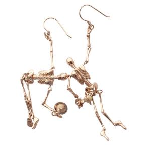 Vivienne Westwood ピアス オーブ スカル ゴールド色