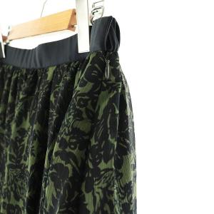 23区 vingt-trois 23AW 【洗える】ボタニカルプリント フレア スカート 44 カーキ ブラック