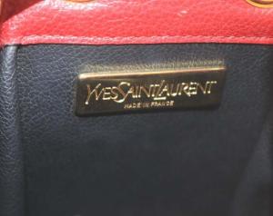 YVES SAINT LAURENT ショルダーバッグ 巾着 レザー レッド