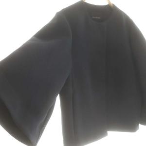 M-Premier BLACK ダブルクロスノーカラーショートコート 36 紺 /MI OS SH