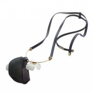 MARNI フラワーモチーフネックレス 白 ホワイト 黒 ブラック /SR5