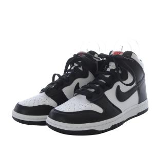 NIKE Women's Dunk High Black and White