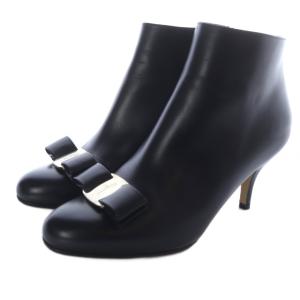 Salvatore Ferragamo ヴァラリボン ショートブーツ 4.5 ブラック