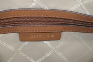 MICHAEL KORS 24年 Astor Large Studded Leather Tote Bag