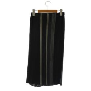 ISSEY MIYAKE プリーツ タイトスカート ストライプ 2 ブラック グレー