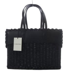 A VACATION オールブラック ラタン バッグ M ブラック