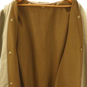 COMOLI コットンギャバカシミヤ混ライナー付きタイロッケンコート 4 ベージュ