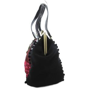 ANNA SUI がま口 ハンドバッグ 肩掛け 黒 ブラック ピンク 刺繍 /GV