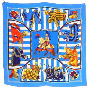 CHOCS EN PLUMES 羽飾りの激突 カレ90 スカーフ 総柄 青 ブルー /SR OH