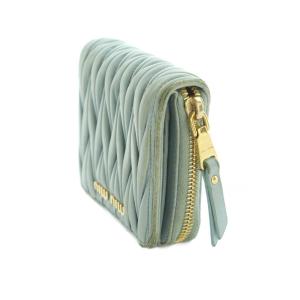 miumiu マテラッセ 財布 二つ折り ラウンドファスナー 小銭入れ レザー ライトブルー /MI OS