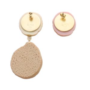 Q-POT ジュエルクッキー ピアス 2個セット ピンクベージュ /SR