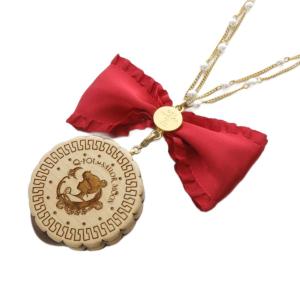 Q-POT セーラームーン ビスケット ネックレス ペンダント リボン 赤 レッド ベージュ ゴールド色 /SR