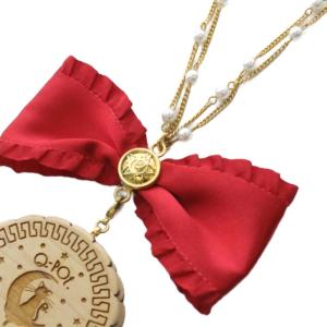 Q-POT セーラームーン ビスケット ネックレス ペンダント リボン 赤 レッド ベージュ ゴールド色 /SR