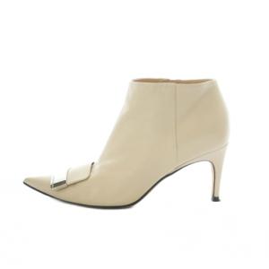 ブーティ ショートブーツ ポインテッドトゥ ハイヒール メタルプレート 35.5 22.5cm アイボリー