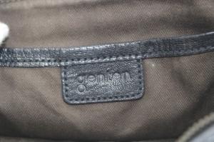 genten ゴートベーシック ショルダーバッグ ワンショルダー 斜め掛け レザー ブラック /YO18