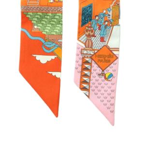 HERMES La Maison des Carres ツイリー スカーフ シルク 総柄 オレンジ マルチカラー /MI